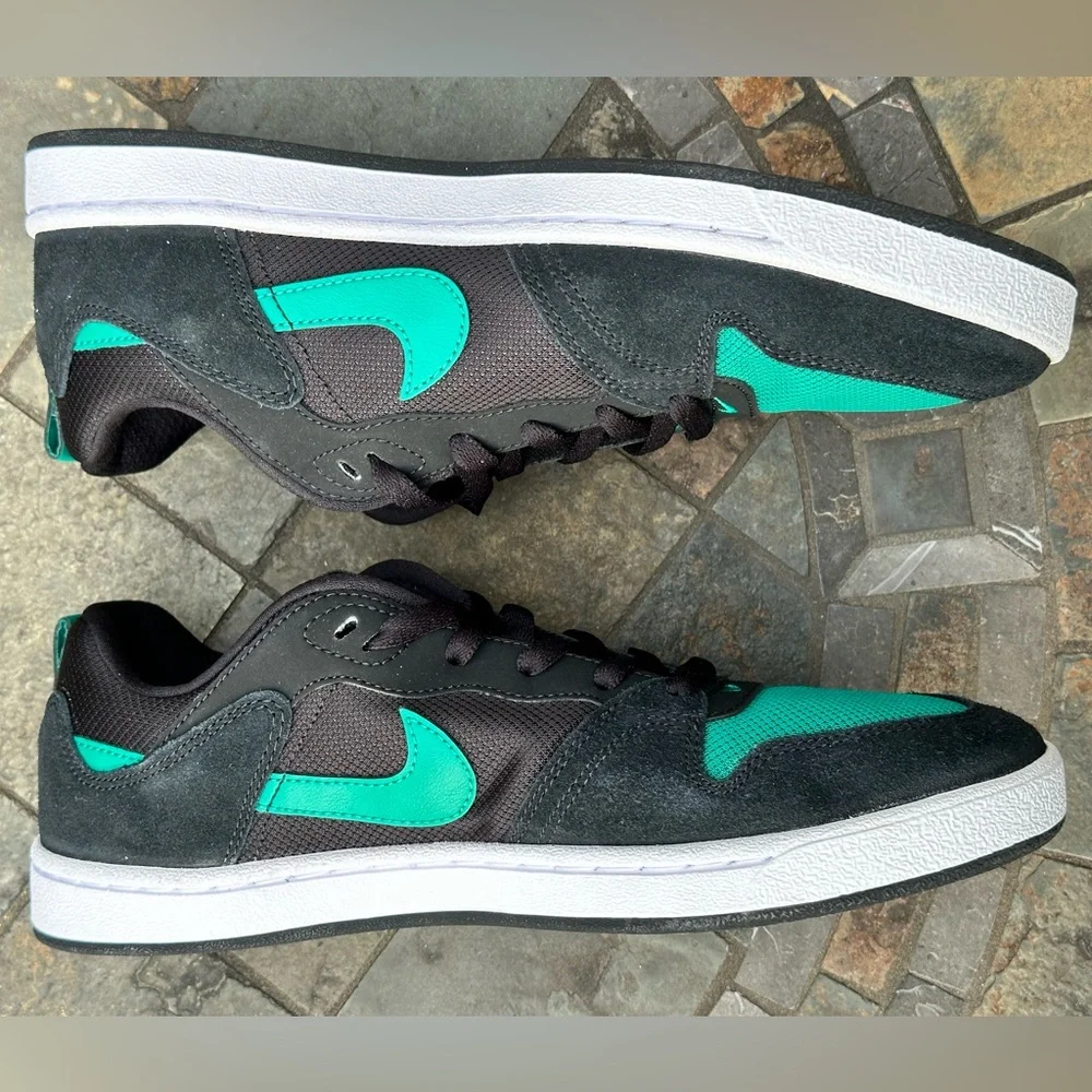 NEW Nike SB Alleyoop (Black / Green) - Mens US 10 | Womens US 11.5